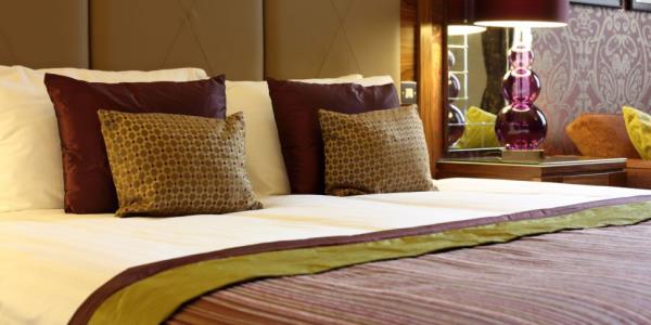 Rip off hotel prices will dama...