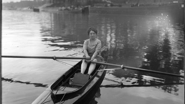 Alice Milliat on the water in 1920: 'a formidable administrator, advocate for women's sport and accomplished practitio<em></em>ner in her own right'. Photo: Agence Rol/Alice Milliat Foundation