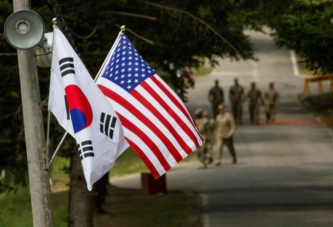 American and South Korean flags at Yo<em></em>ngin South Korea