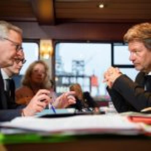 French cabinet reshuffle: Who will embody France’s energy policy in Brussels?