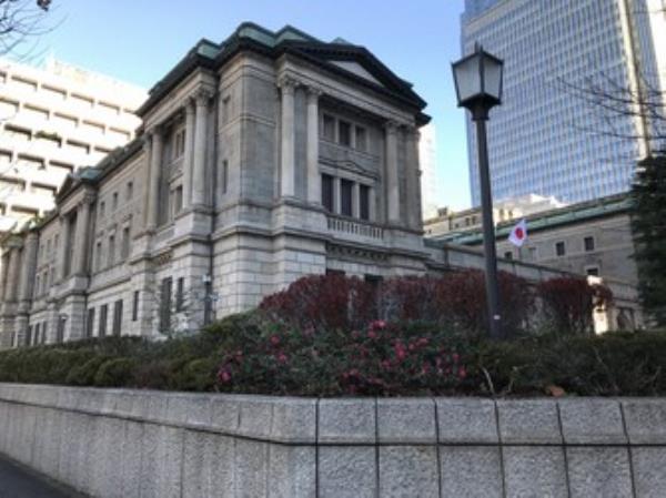 日本央行将在政策会议上检查加息对日元疲软的影响