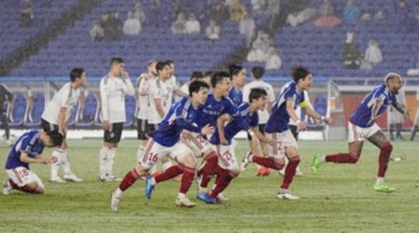 足球:10人马里诺斯队击败蔚山队进入ACL决赛