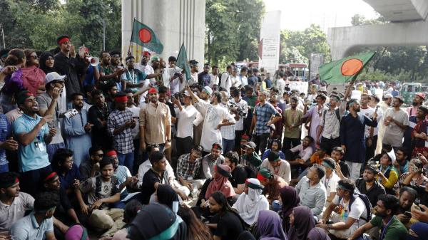 孟加拉国首席大法官在尤努斯领导的临时政府开始运作的压力下辞职