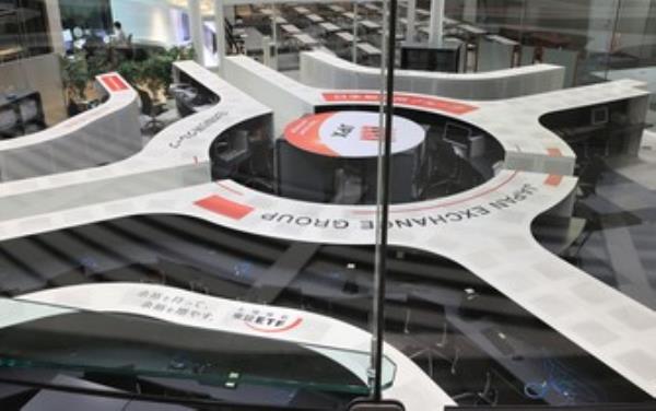 日经指数开盘上涨2%，科技股跟随美国股市上涨