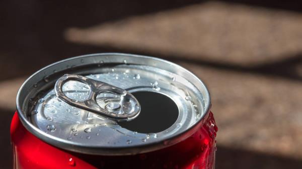 男子承认在妻子的可乐中加入摇头丸、可卡因和其他毒品