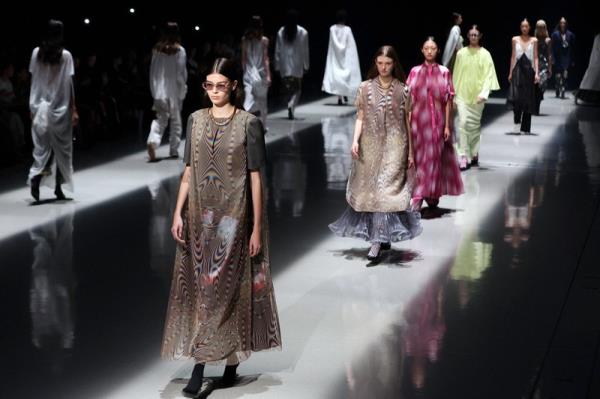 日本服装品牌举办第一场t台秀，拉开东京时装周的序幕