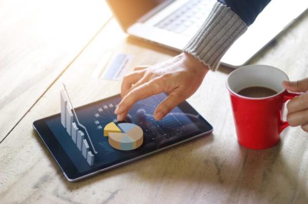 Business People Using Laptop And Tablet Of Technology