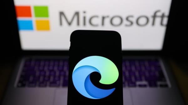 Three rival browsers to Microsoft's Edge and a group of web developers have complained to the EU a<em></em>bout the product