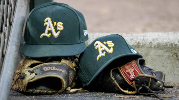 A队将在萨克拉门托主场球场的草地上比赛，而不是人造草皮