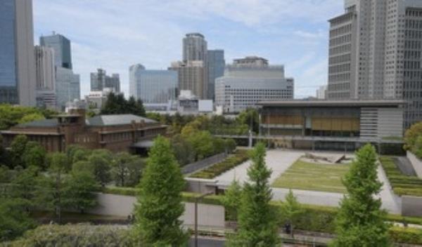 日本内阁决定拿出2520亿美元的经济刺激计划来缓解物价上涨带来的痛苦