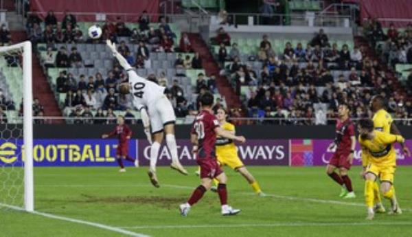 足球：维塞尔队在不可防守的亚洲冲突中击沉了水手队