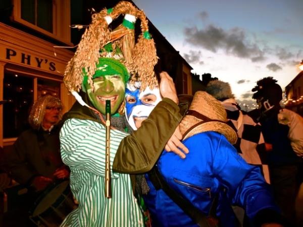 “元旦那天我们在丁格尔见