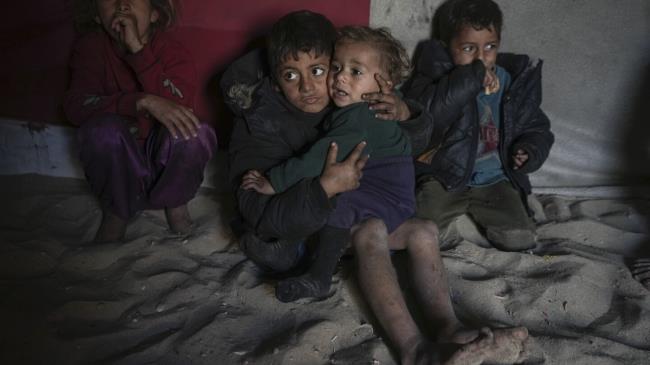 官员称，以色列军队强行将加沙北部医院的工作人员和病人撤离