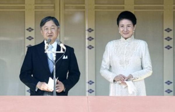 日本德仁天皇在新年贺词中祝愿新年平安