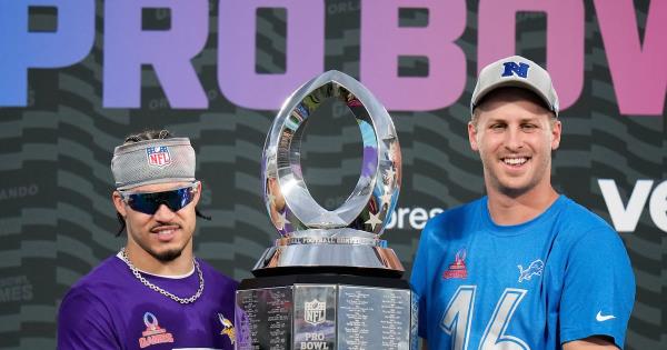 在NFC 76-63战胜AFC的比赛中，狮子队四分卫贾里德·戈夫赢得了职业碗比赛进攻MVP的荣誉