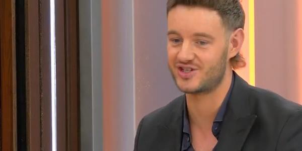 前保守党顾问爆料：俄罗斯与极左组织联手助移民钻英国制度空子，网友惊呼“我完全信了”！