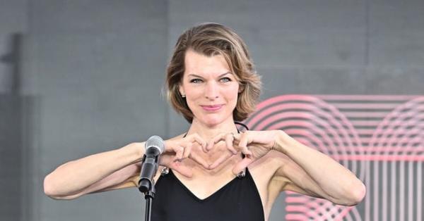 米拉·乔沃维奇助阵《人生如戏》收视破纪录！1.9%收视率引爆全网热议