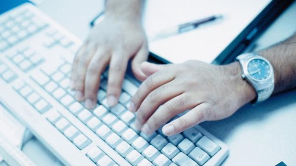 科瓦伦服务公司员工宣布罢工，劳资矛盾升级引发行业震荡