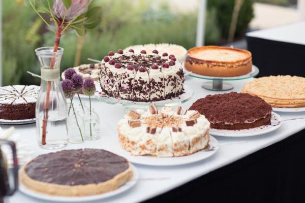 为什么甜点总能装得下？揭秘你永远为它留位的秘密！