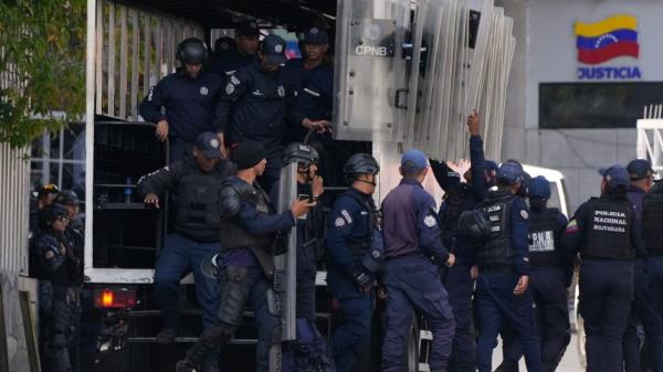 委内瑞拉宣布释放大批囚犯，以和平姿态展现国家和解新篇章