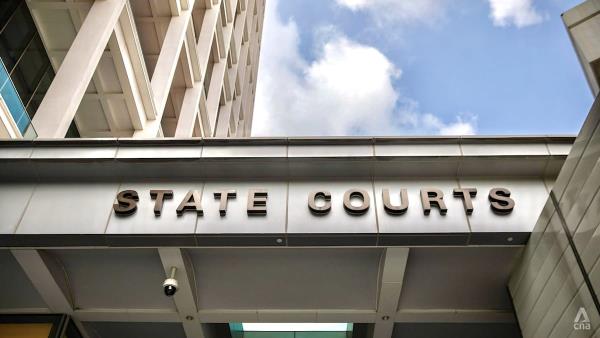 保姆虐待九旬痴呆老人，被判监禁52周引众怒