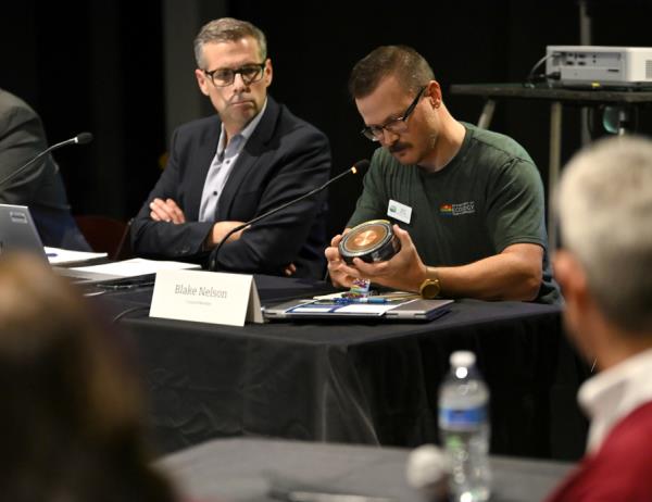 美国陆军工程兵团将评估15亿美元哥伦比亚河底输电项目，现公开征求公众意见（8小时前更新）