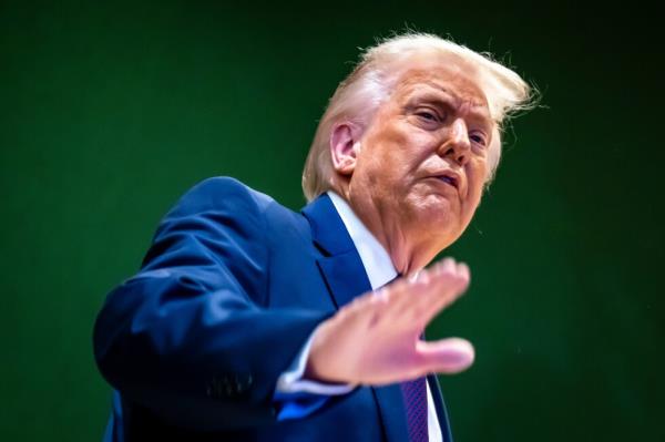 特朗普政府新规：反堕胎、反多元平等、反性别认同，违者将失去外援资格