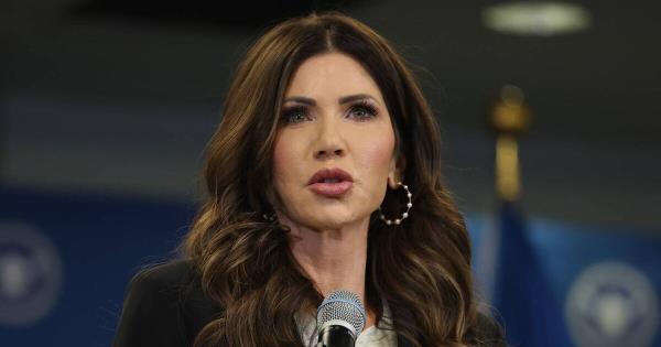 确保中期选举投票者“身份正确”，克里斯蒂·诺姆誓言严查投票资格