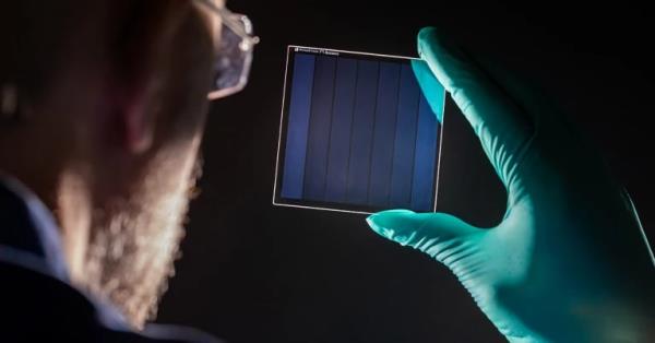 微软研发玻璃存储技术，数据可保存一万年