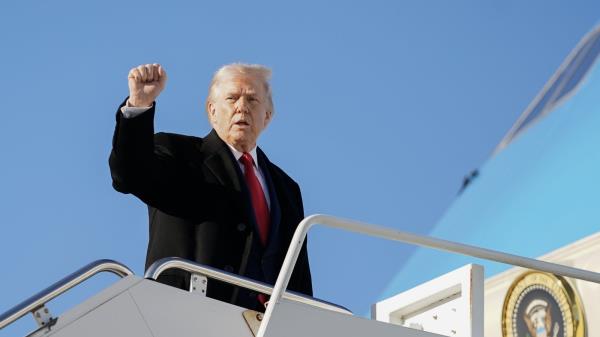 特朗普将冠名佛州机场，新名引爆舆论热议