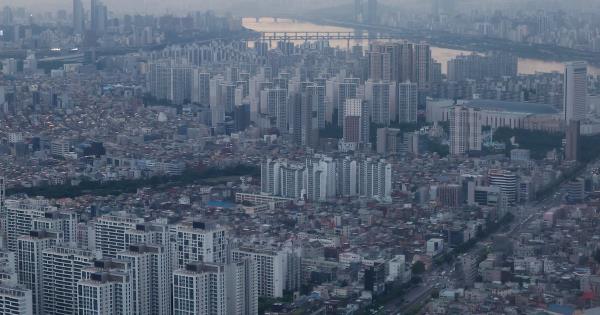 首尔公寓土地交易许可激增33.6%，楼市热潮再起！