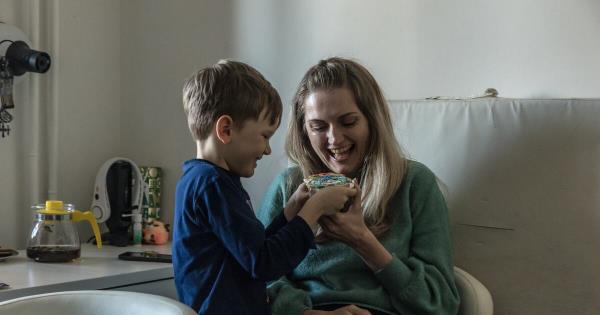 “不知明日是否来临”：乌克兰战火四年，一个家庭在炮火中成长